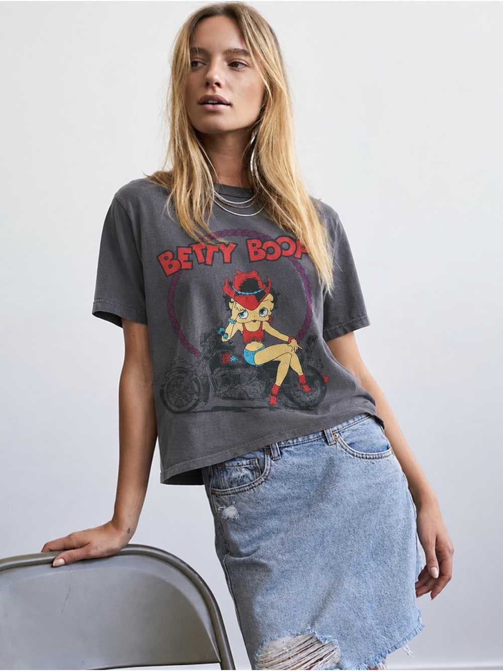 Betty Boop Charcoal Graphic Tee with Red Accent